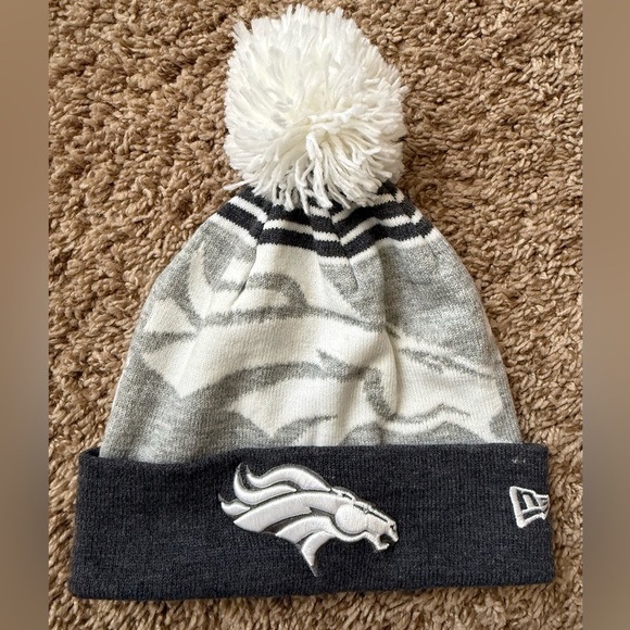 New Era Other - Denver Broncos Knit Beanie Hat w/ Pom – New Era